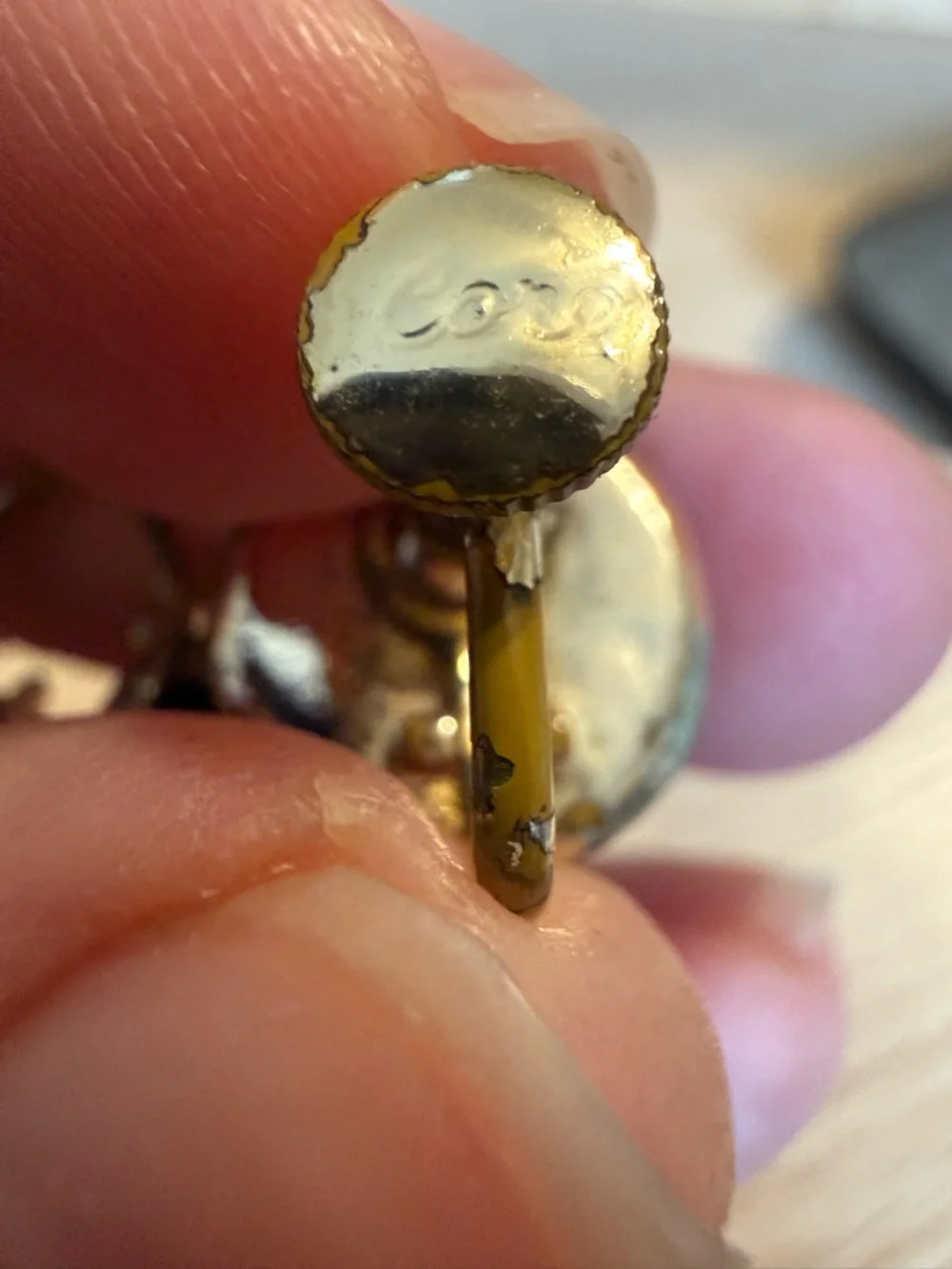 Vintage Coro Green Rhinestone Dome Screw Back Earrings Gold Tone Mid‎ Century
